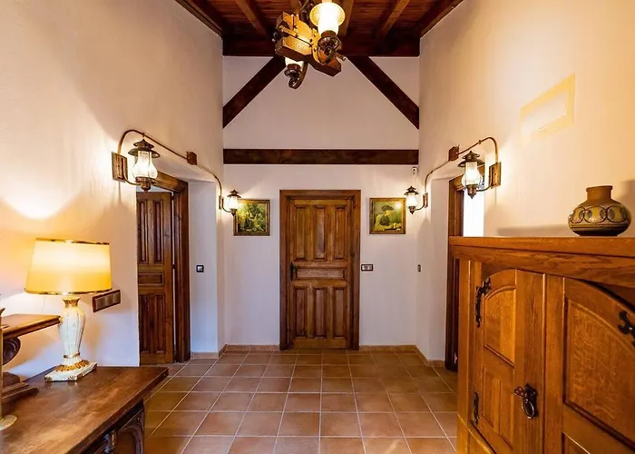 Micaela Ламадрид